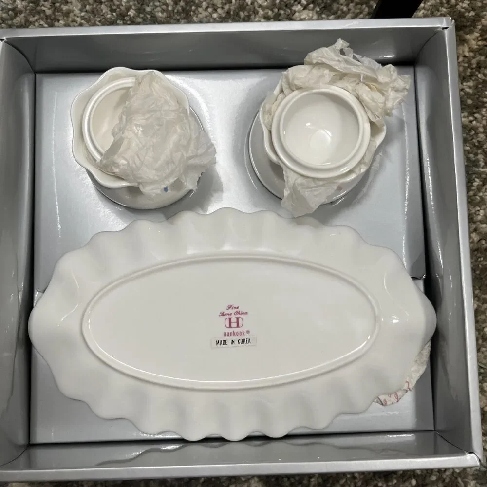 VintageVictorian‎ Capodimonte Blue/pink Rose Hankook Bone China Sugar Bowls Tray